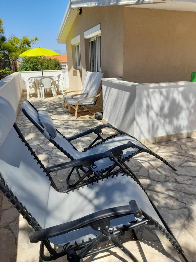 Familien Ferienhaus Vir Croatia 150M Strand Restaurant Einkaufen Dış mekan fotoğraf