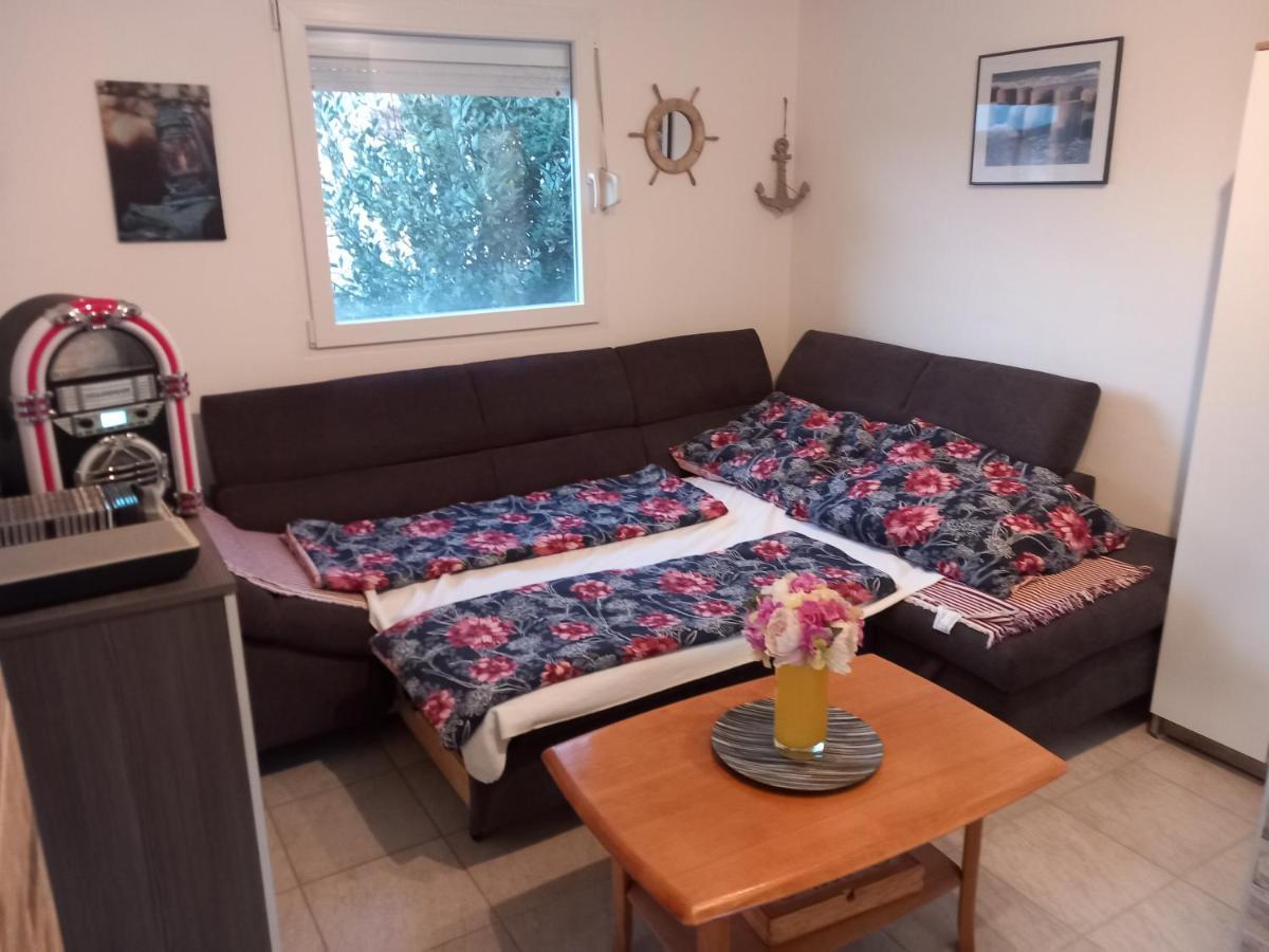 Familien Ferienhaus Vir Croatia 150M Strand Restaurant Einkaufen Dış mekan fotoğraf